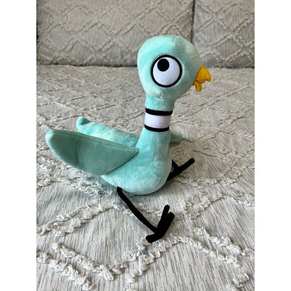 Kohl's Cares Pigeon Plush Toy Stuffed Animal 2021 - Picture 1 of 5